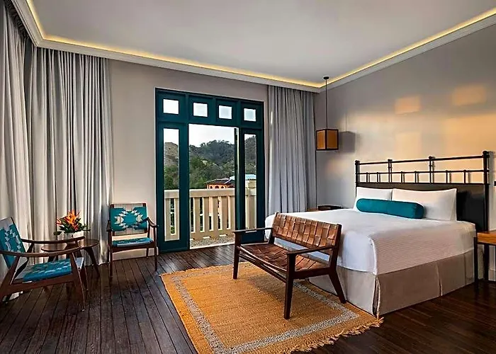 Santarena At Catalinas Hotel 4*